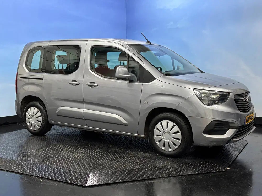 Opel Combo Life Turbo Edition uit 2019, foto 11
