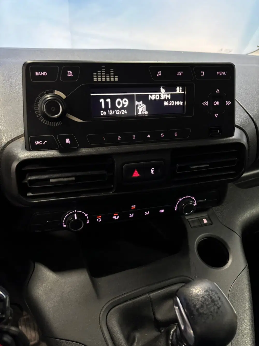 Opel Combo Life Turbo Edition uit 2019, foto 18