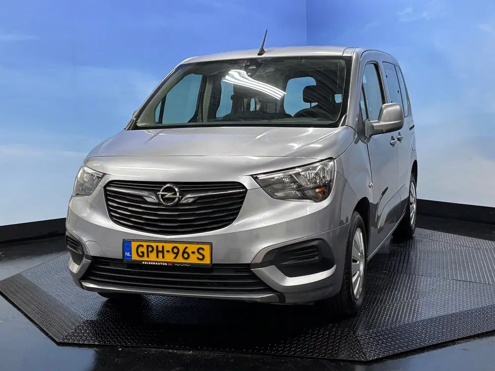 Opel Combo Life Turbo Edition uit 2019, foto 2