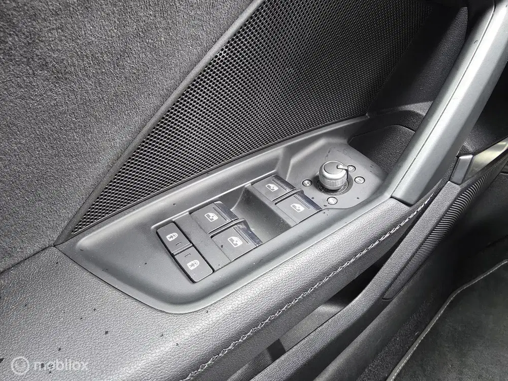 Audi A3 45 TFSI e S edition Competition BOMVOL uit 2022, foto 19