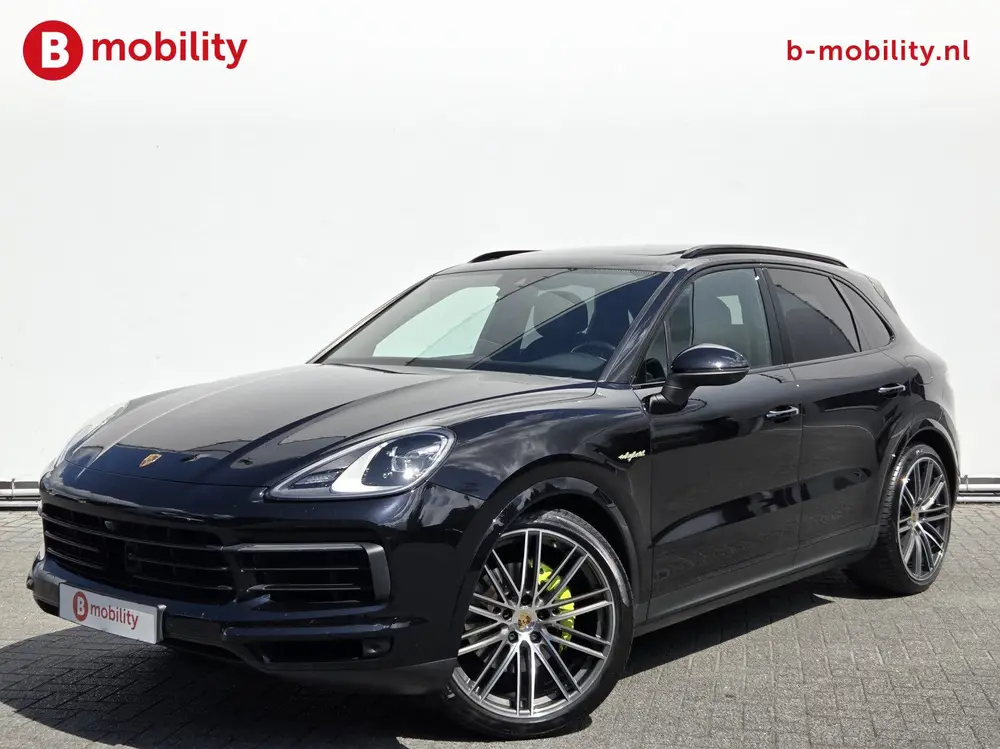 Porsche Cayenne 3.0 E-Hybrid Sport Chrono Panoramadak Deal uit 2020