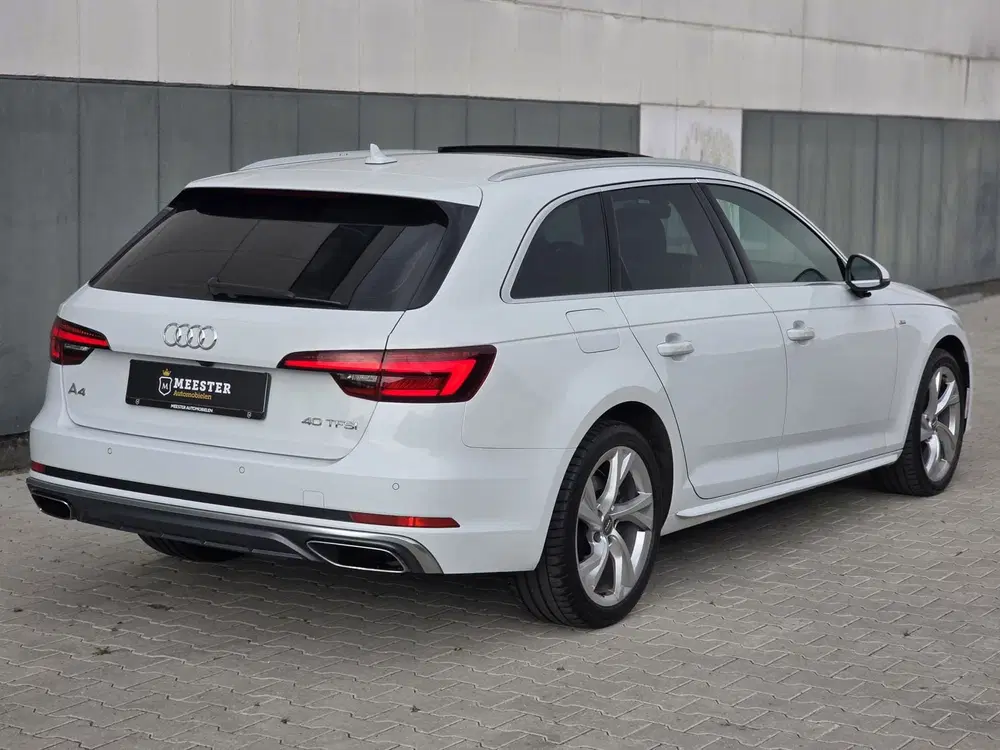 Audi A4 40 TFSI S line uit 2019, foto 2