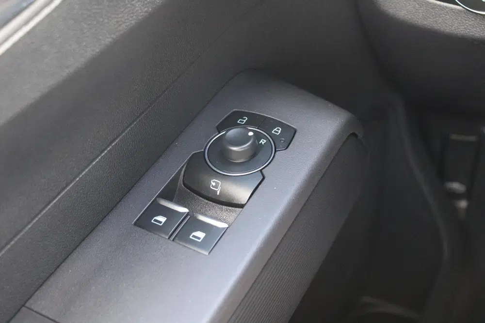 Ford Transit Courier Limited 44 kWh uit 2025, foto 12