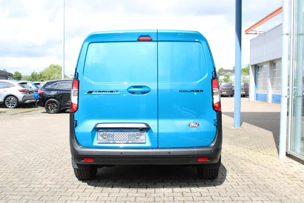 Ford Transit Courier Limited 44 kWh uit 2025, foto 4