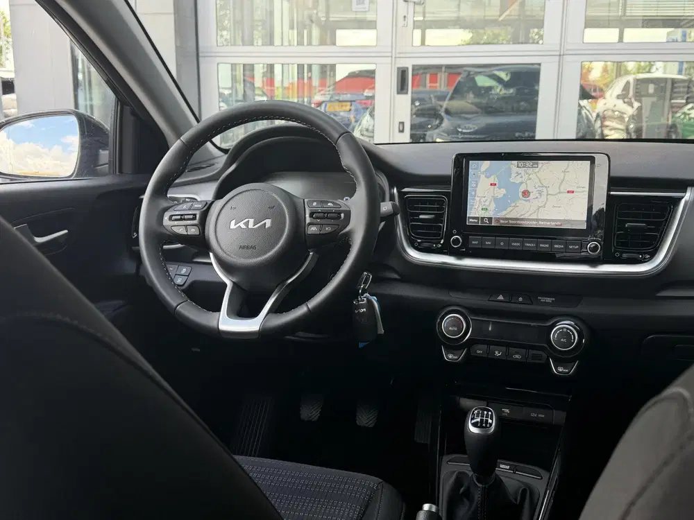 Kia Stonic DynamicLine 1.0 T-GDi MHEV uit 2025, foto 15