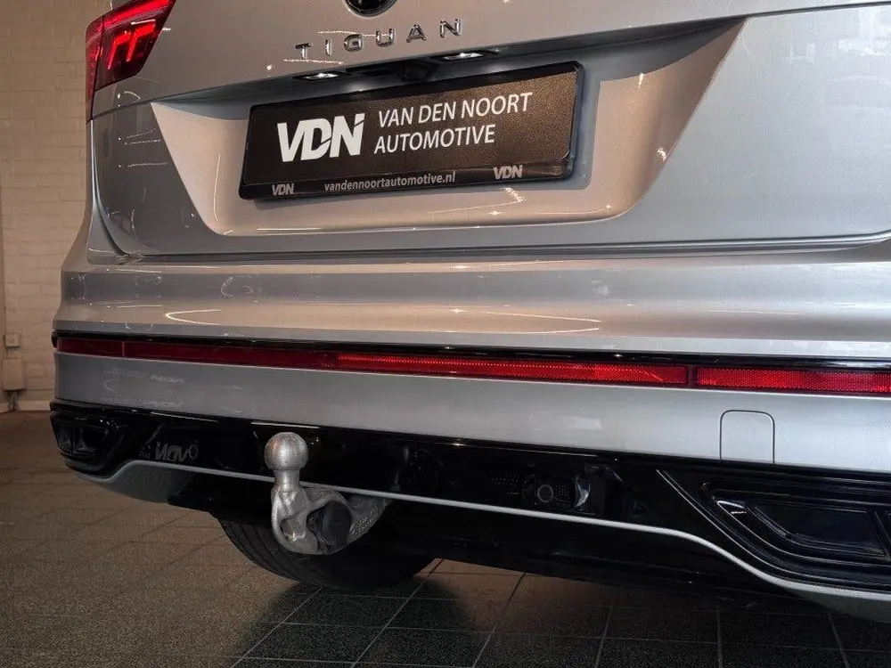 Volkswagen Tiguan 1.5 TSI R-Line Business Black Style Pano T uit 2023, foto 12