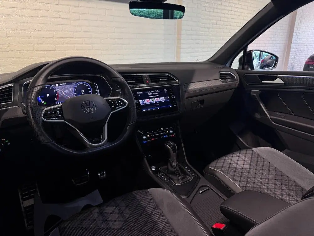 Volkswagen Tiguan 1.5 TSI R-Line Business Black Style Pano T uit 2023, foto 13