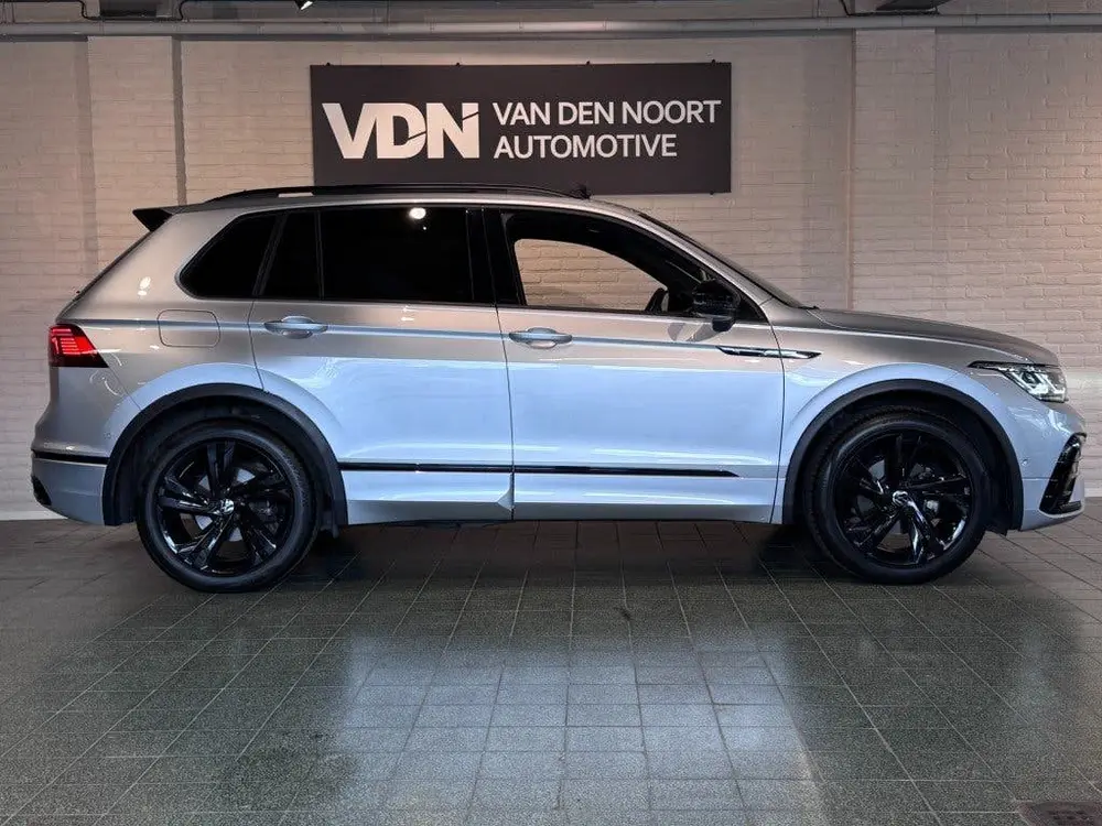 Volkswagen Tiguan 1.5 TSI R-Line Business Black Style Pano T uit 2023, foto 9