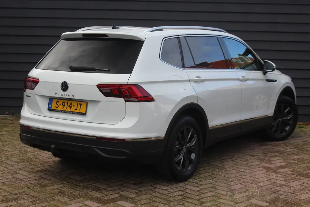 Volkswagen Tiguan Allspace 1.5 TSI Life Business - 7 PERSOON uit 2023, foto 2