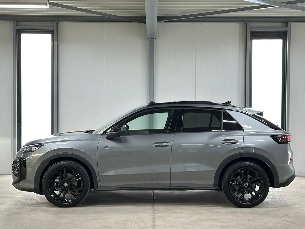 Volkswagen T-Roc 1.5 eTsi R-Line First Edition | H&K | Trekh uit 2026, foto 4