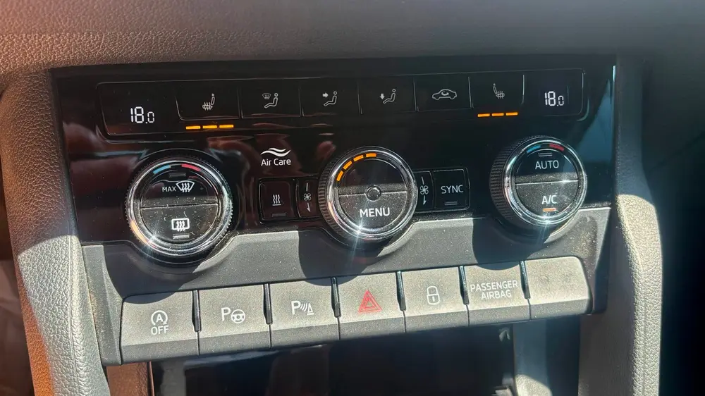 Skoda Karoq 2.0 TSI 4x4 Sportline 190pk DSG Pano uit 2019, foto 19
