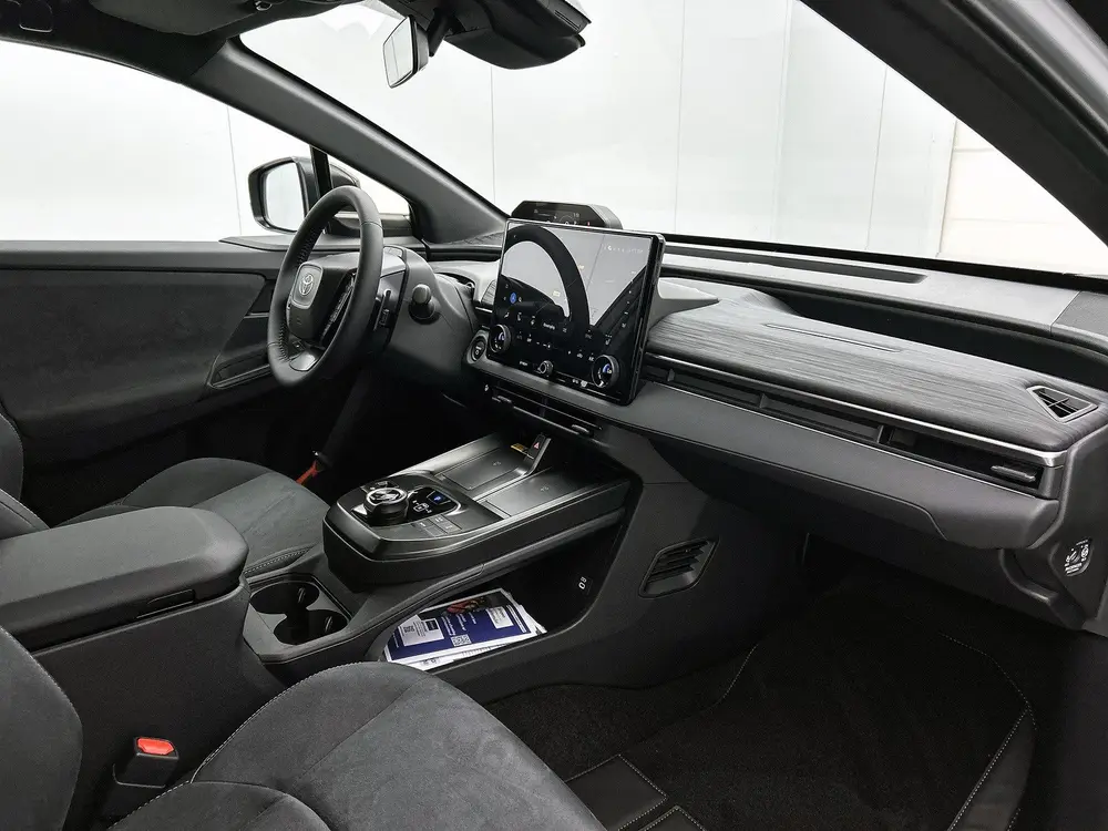 Toyota C-HR Executive AWD 77 kWh *EV-Deal* uit 2026, foto 7
