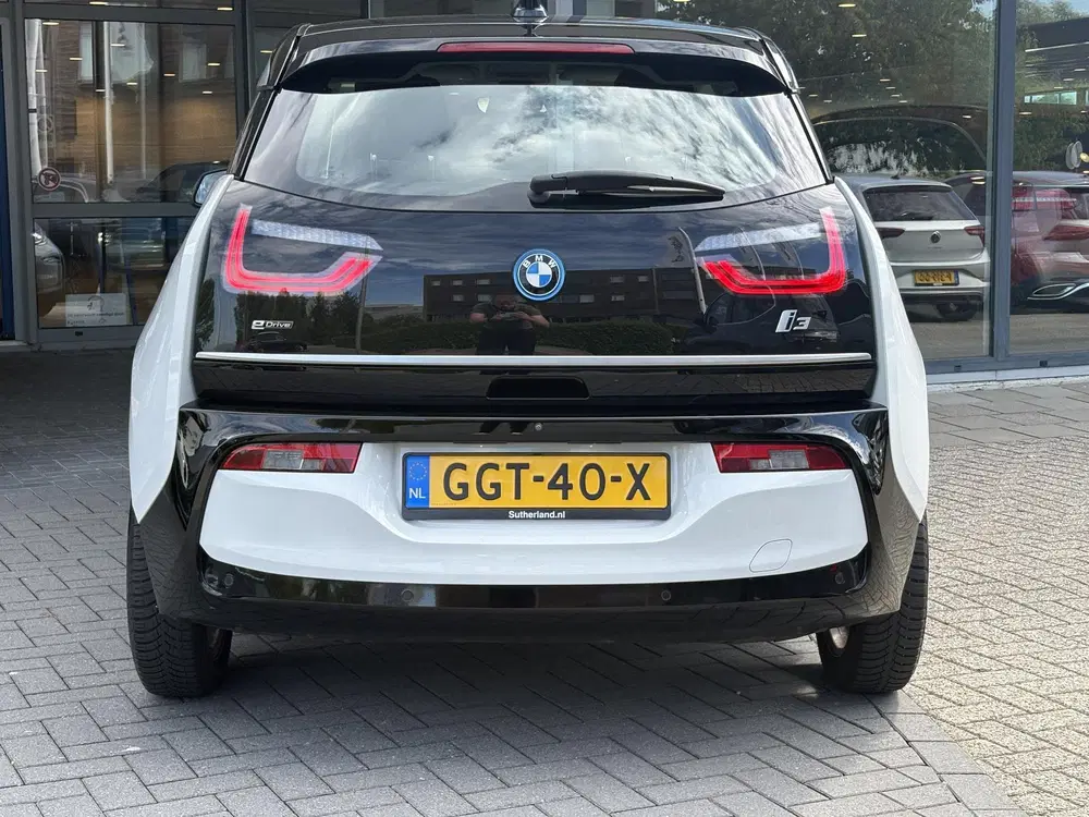 BMW i3 Basis 120Ah 42 kWh 170pk uit 2021, foto 8