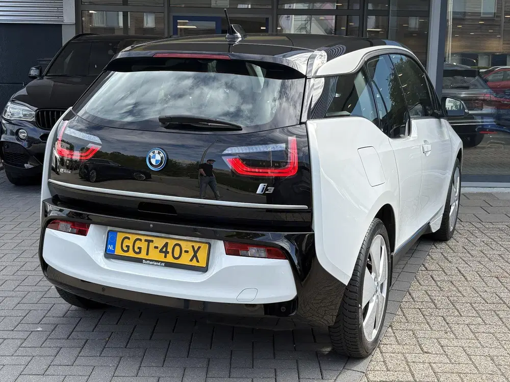 BMW i3 Basis 120Ah 42 kWh 170pk uit 2021, foto 9