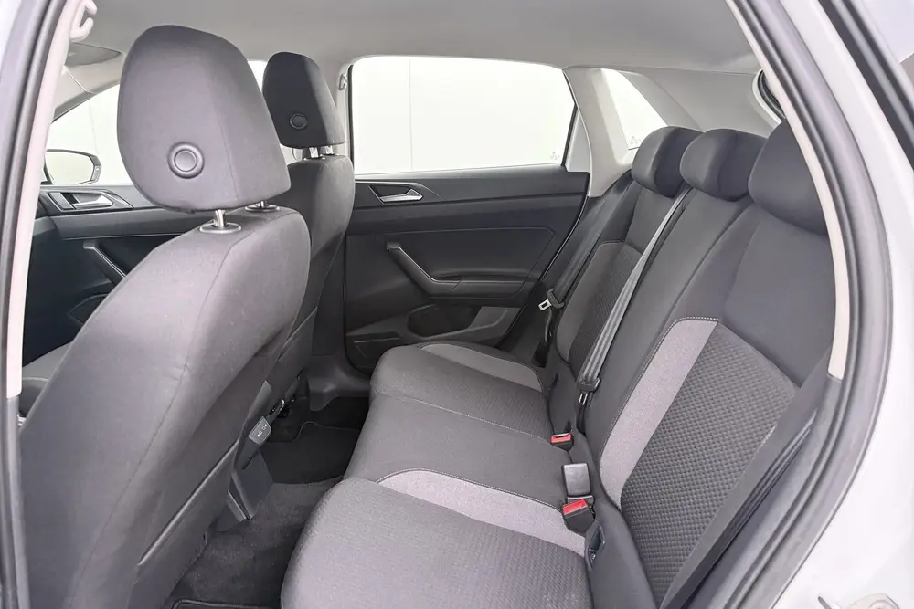 Volkswagen Polo 1.0 96 PK TSI Business Climate Navi Stoelver uit 2023, foto 12
