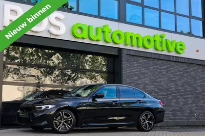 BMW 3-serie 330e uit 2025