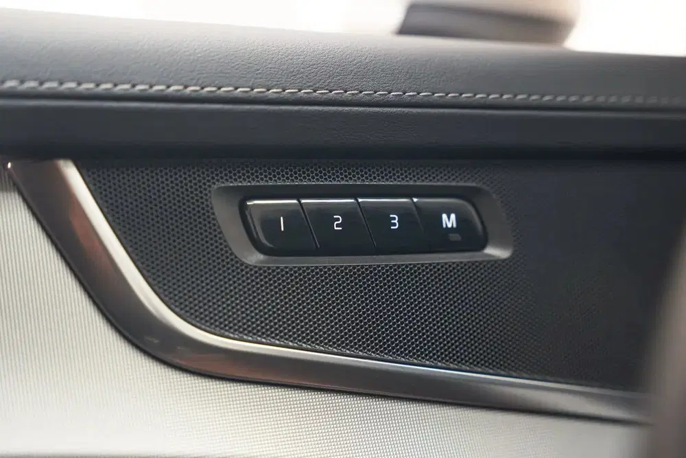 Volvo XC90 T8 Recharge Plug-In Hybrid AWD Core 7-Pers uit 2025, foto 10