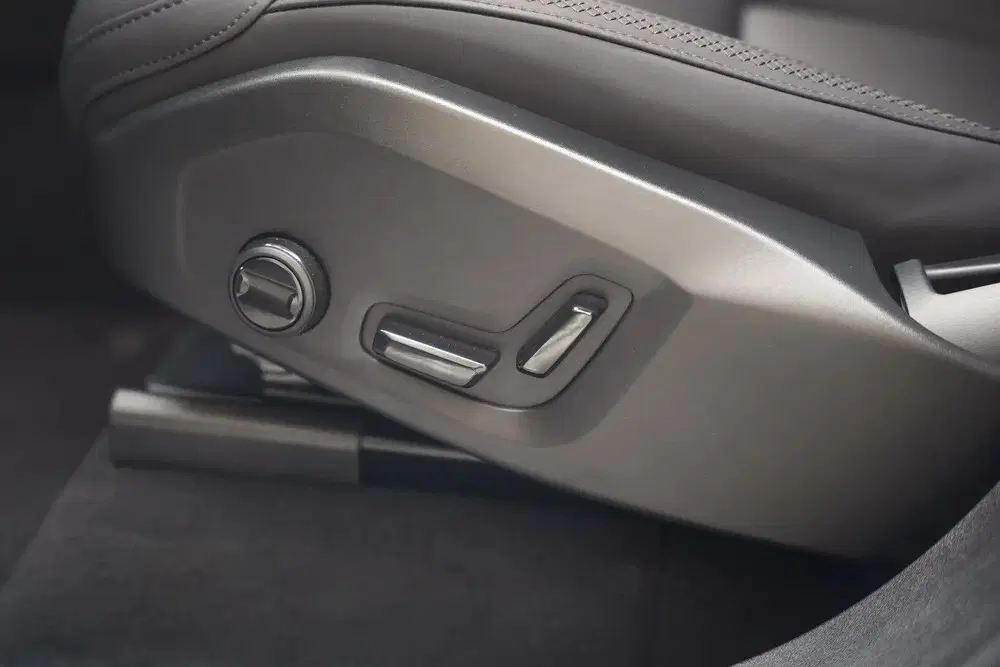 Volvo XC90 T8 Recharge Plug-In Hybrid AWD Core 7-Pers uit 2025, foto 11