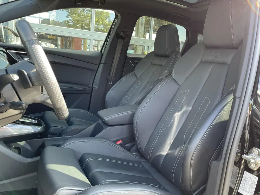 Audi Q4 e-tron 45 S Edition 82 kWh uit 2025, foto 4