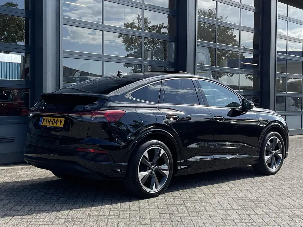 Audi Q4 e-tron 45 S Edition 82 kWh uit 2025, foto 6