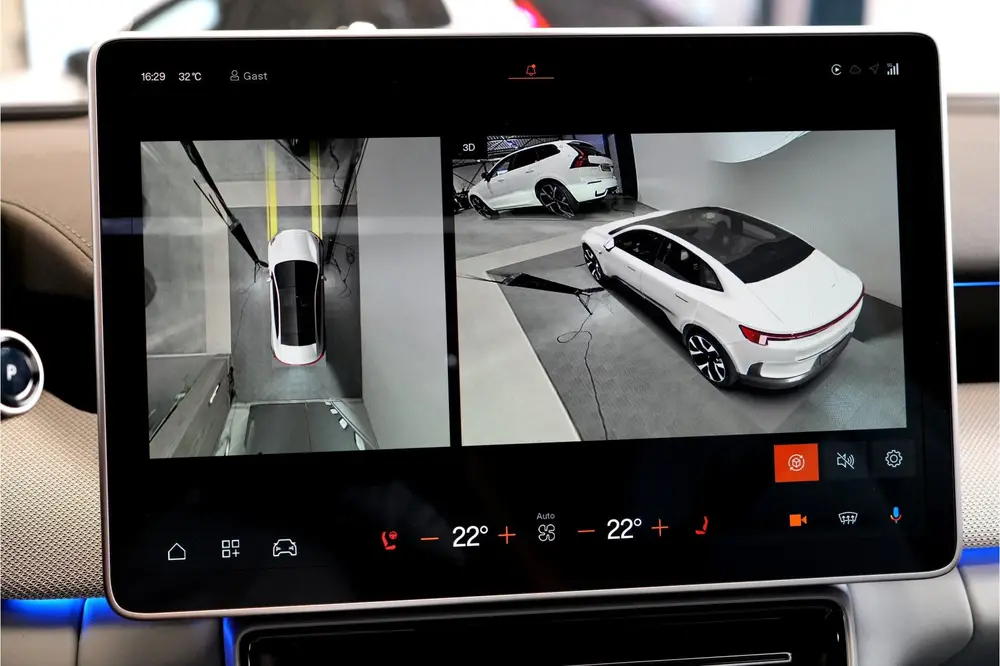 Polestar 4 Long Range Single motor 100 kWh Plus uit 2024, foto 17