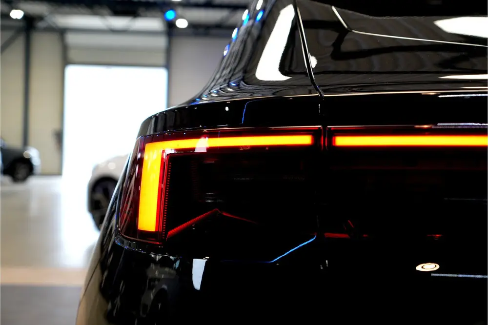 Polestar 4 Long Range Single motor 100 kWh Plus uit 2024, foto 18