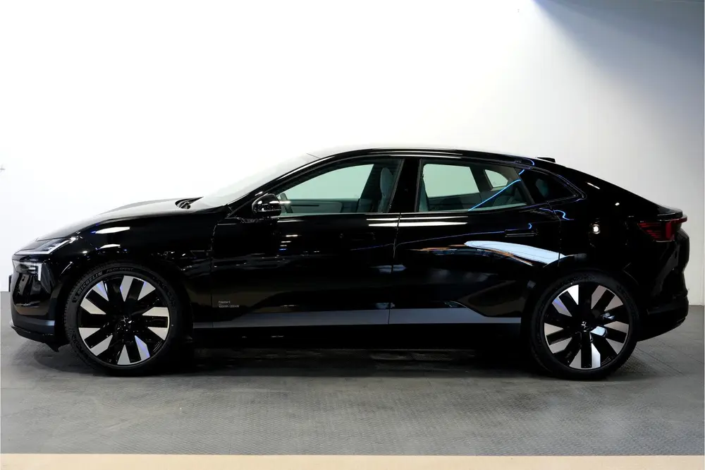 Polestar 4 Long Range Single motor 100 kWh Plus uit 2024, foto 3