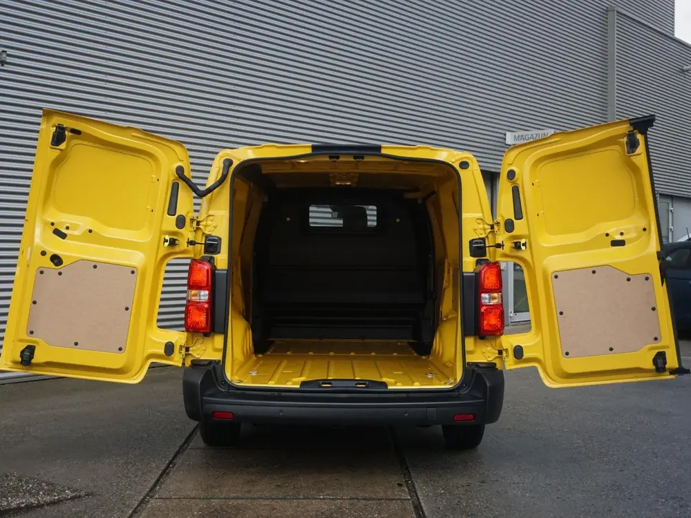 Opel Vivaro L3 75 kWh uit 2026, foto 8