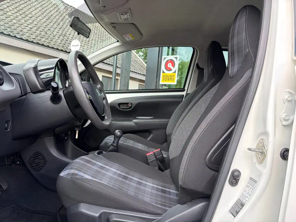 Peugeot 108 1.0 e-VTi Active 5Drs 44D-Km Airco Bluetoo uit 2020, foto 12
