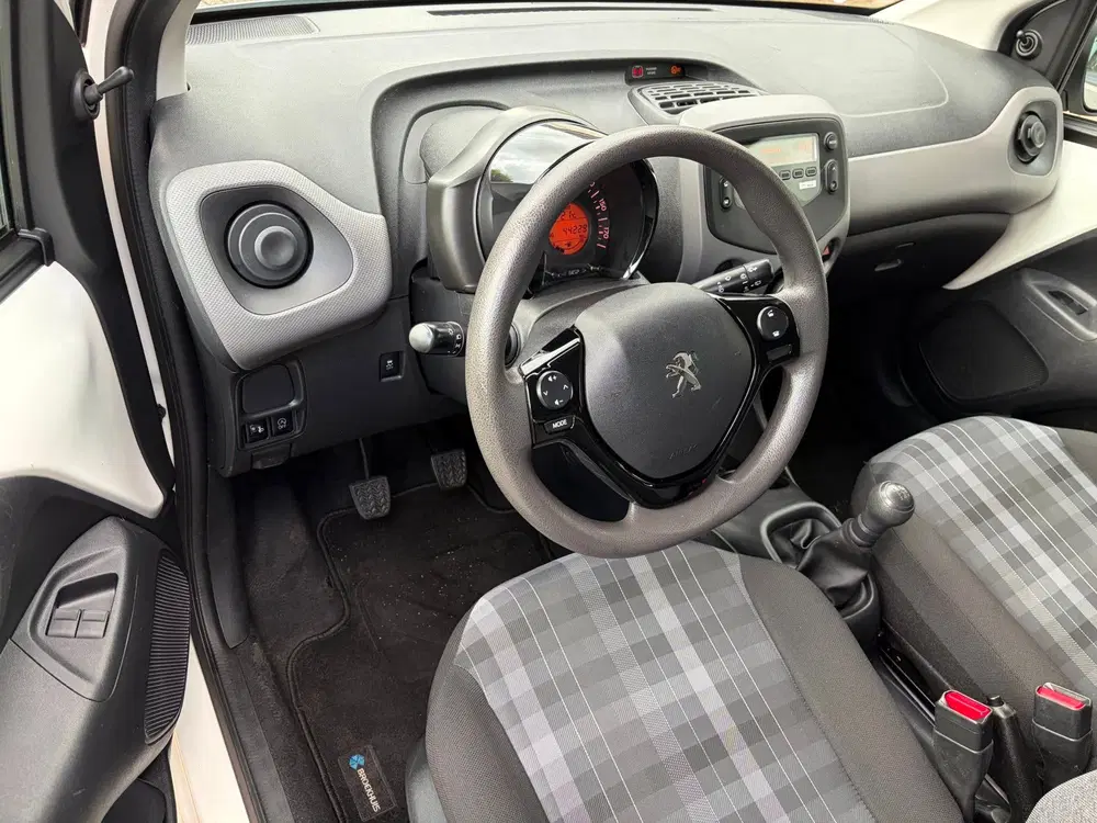 Peugeot 108 1.0 e-VTi Active 5Drs 44D-Km Airco Bluetoo uit 2020, foto 13