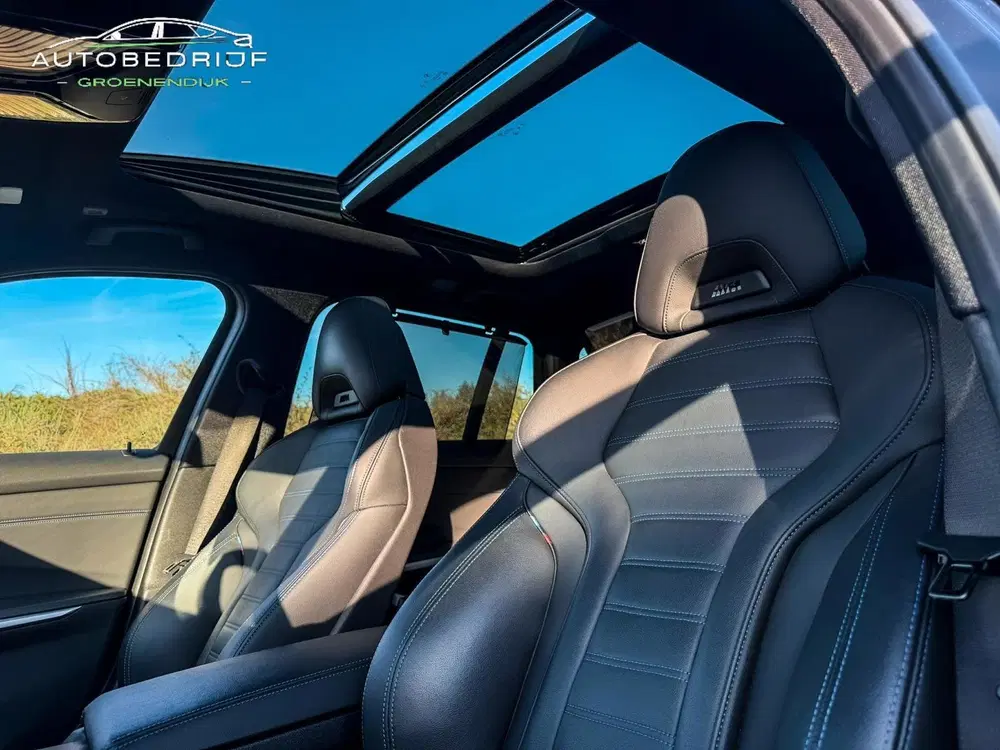BMW 3-serie 330e xDrive SOH 100% M PERFORMANCE SEATS uit 2023, foto 14