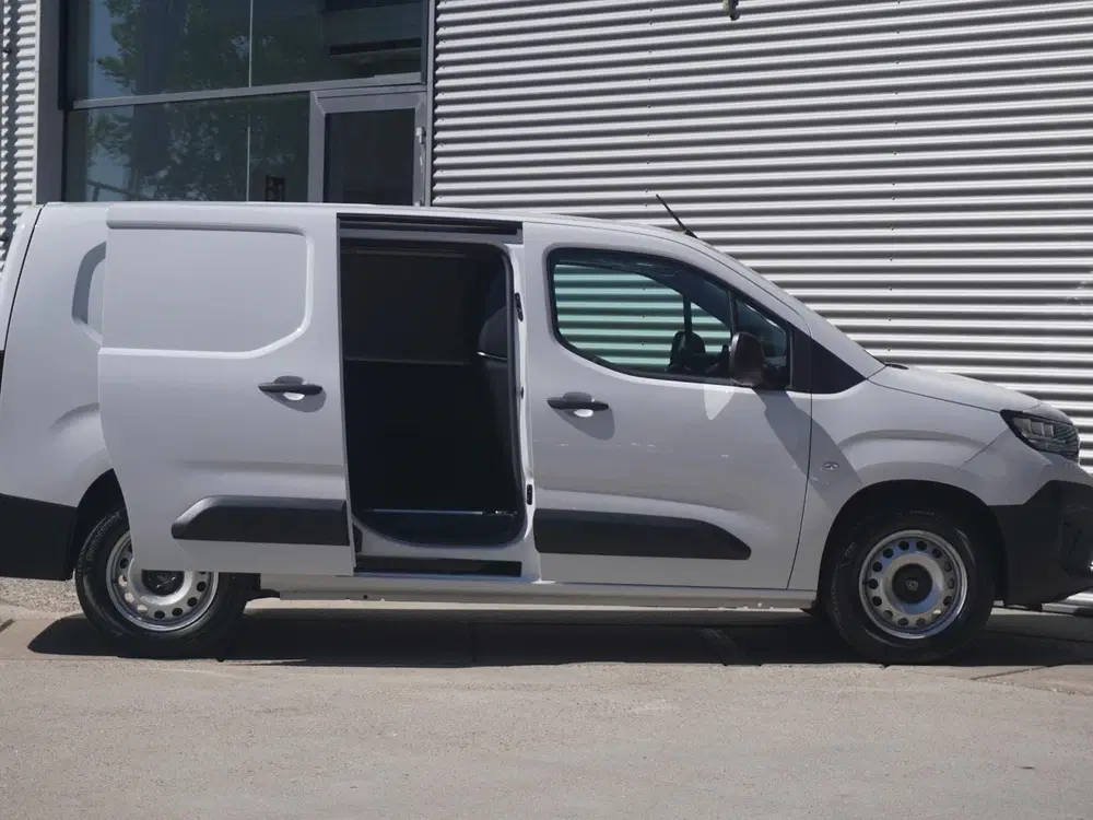 Peugeot Partner L2 50 kWh uit 2026, foto 7