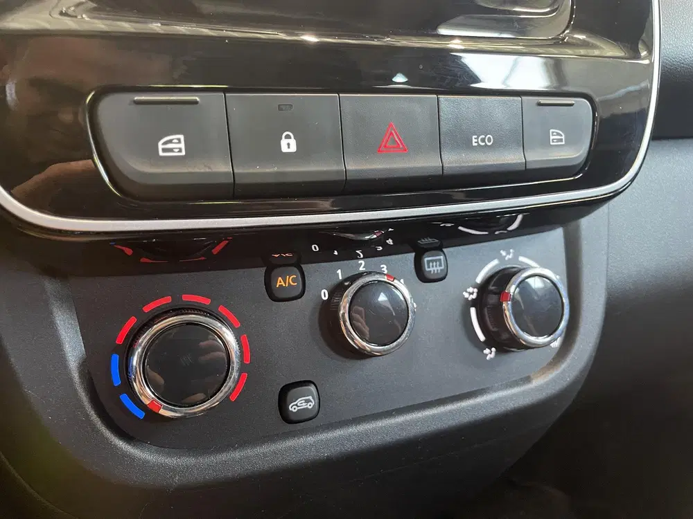 Dacia Spring Essential 27 kWh Airco uit 2023, foto 20