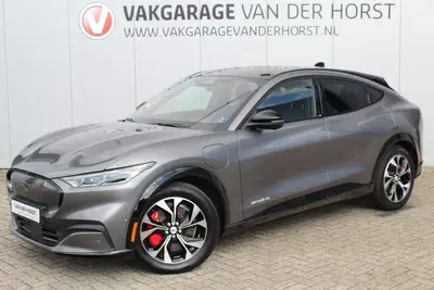 Ford Mustang Mach-E Premium AWD 75kWh uit 2025