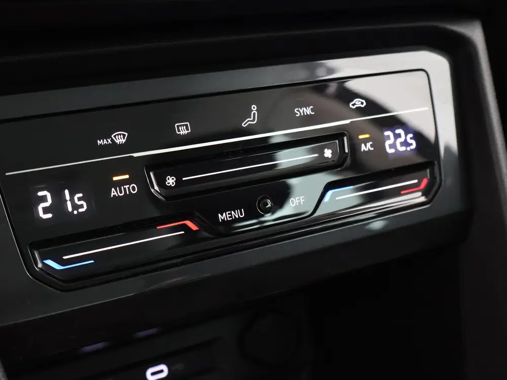 Volkswagen Tiguan 1.5 TSI Life Business | Navigatie | Camera uit 2021, foto 11