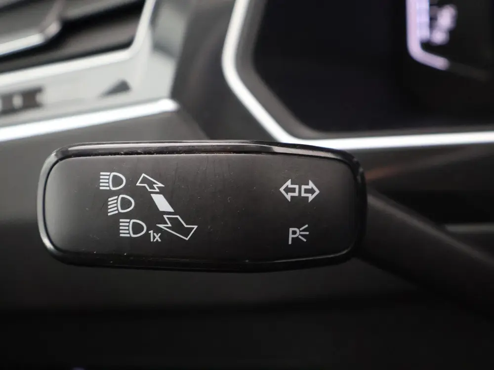 Volkswagen Tiguan 1.5 TSI Life Business | Navigatie | Camera uit 2021, foto 19