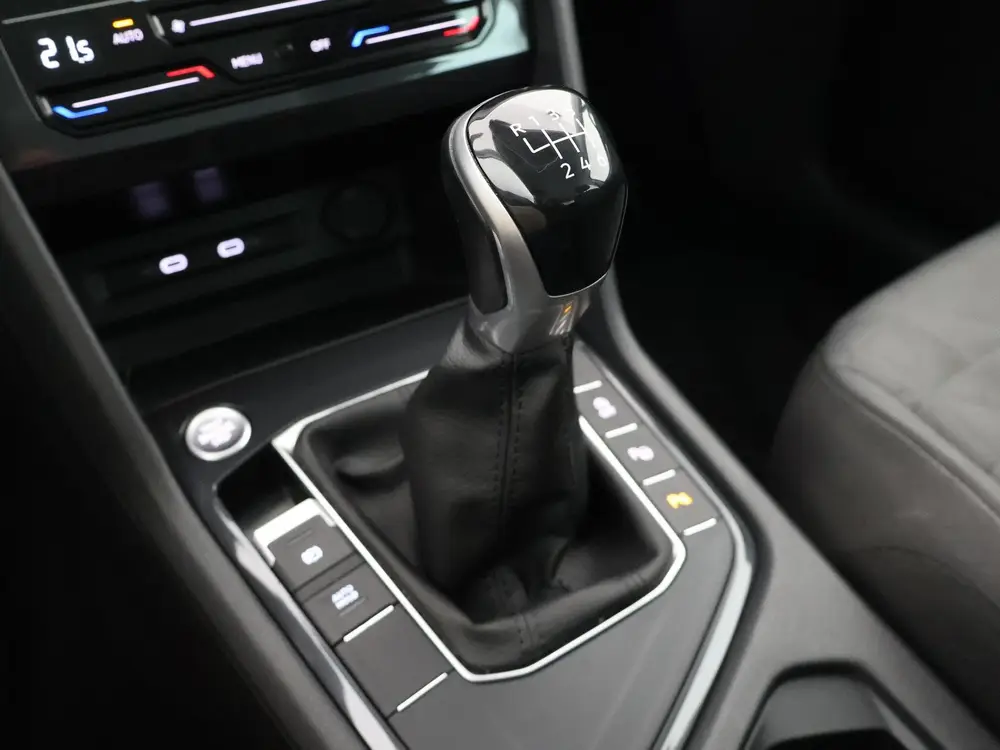 Volkswagen Tiguan 1.5 TSI Life Business | Navigatie | Camera uit 2021, foto 20