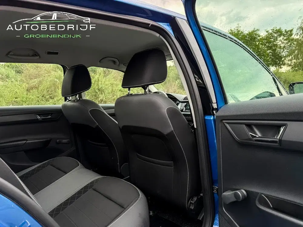 Skoda Fabia 1.0 TSI Ambition CARPLAY uit 2021, foto 18