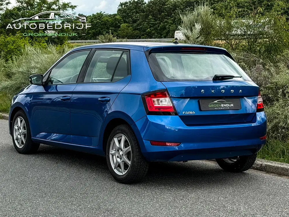 Skoda Fabia 1.0 TSI Ambition CARPLAY uit 2021, foto 5
