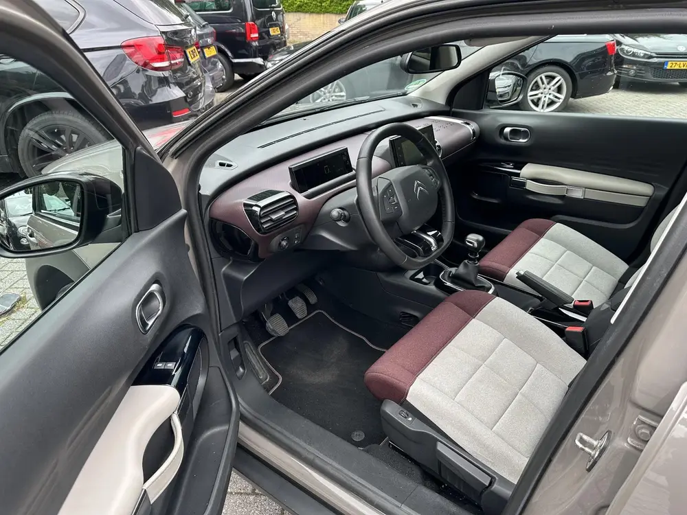 Citroën C4 Cactus Citroen C4 Cactus 1.2 PureTech 130PK Shine uit 2019, foto 15