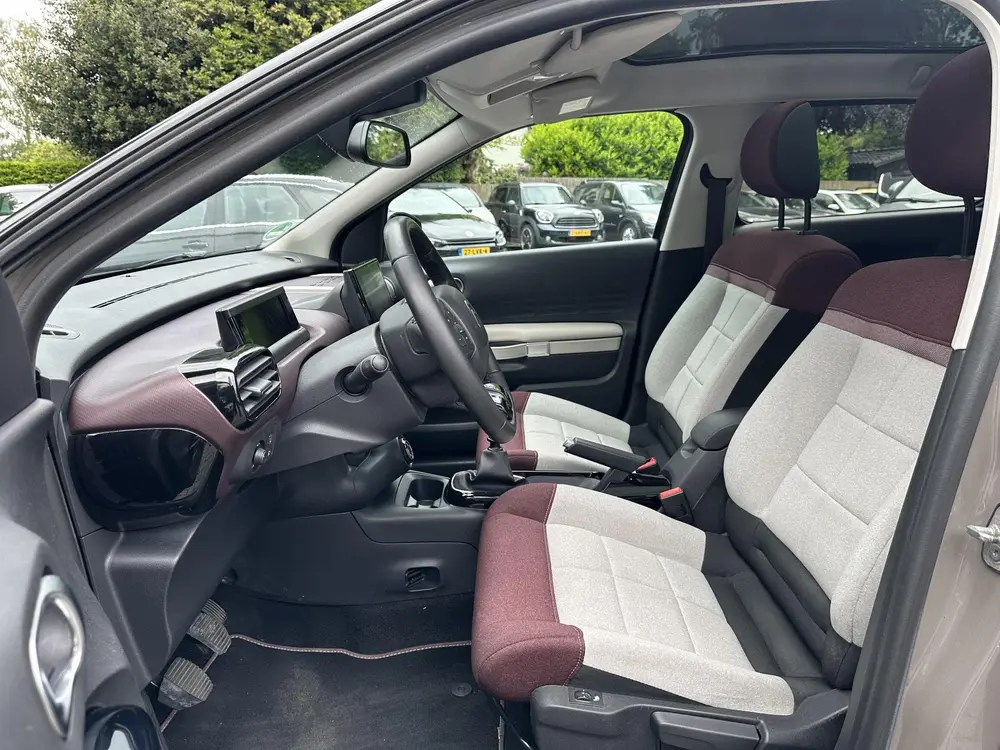 Citroën C4 Cactus Citroen C4 Cactus 1.2 PureTech 130PK Shine uit 2019, foto 16