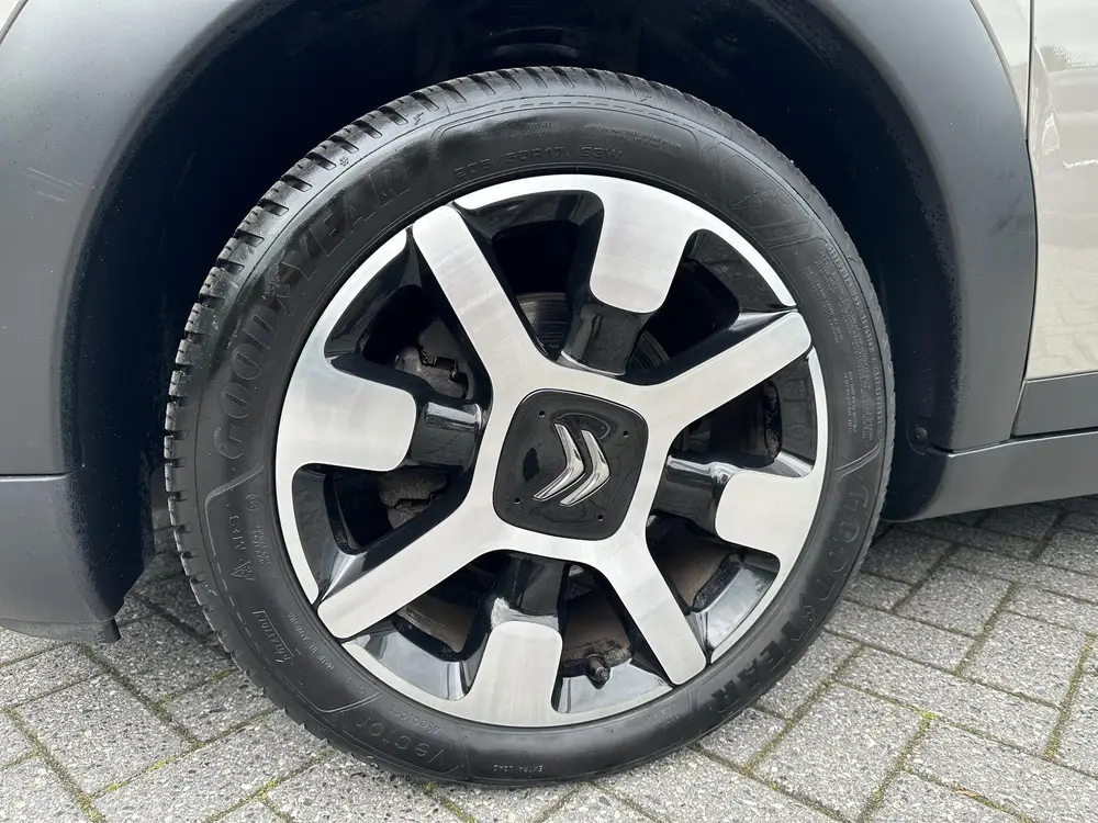 Citroën C4 Cactus Citroen C4 Cactus 1.2 PureTech 130PK Shine uit 2019, foto 9