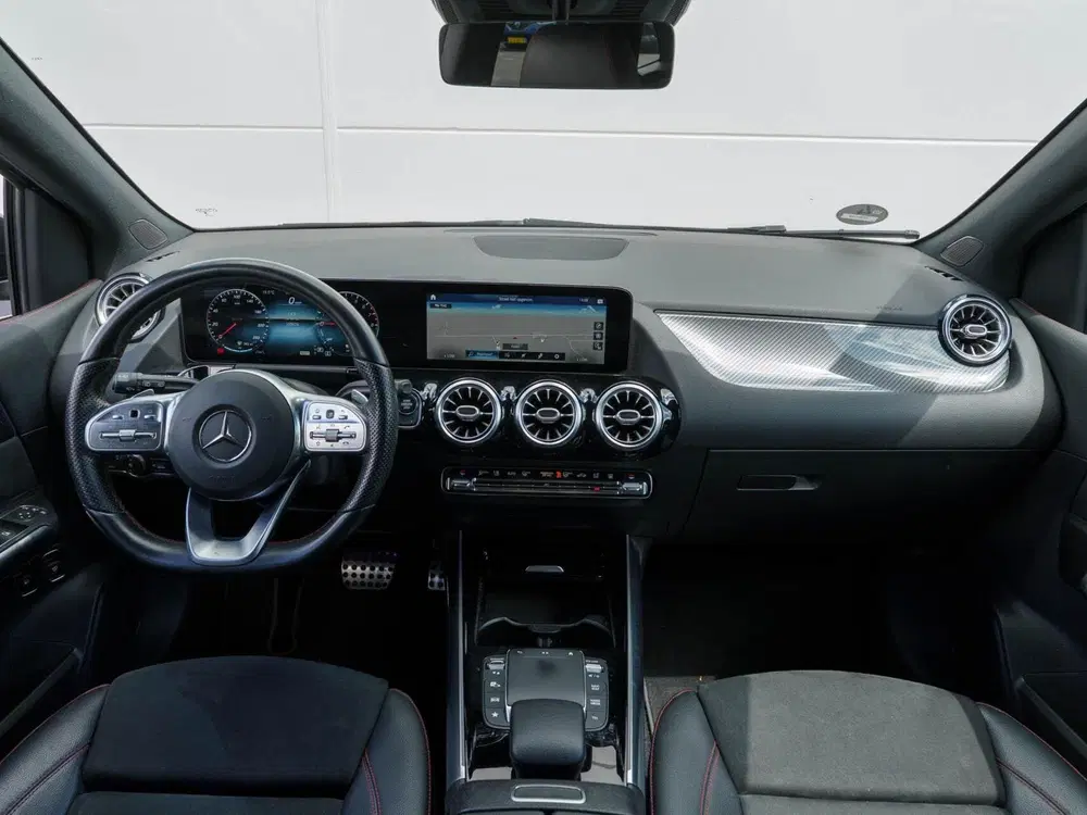 Mercedes-Benz B-Klasse 250 e AMG Business Solution uit 2020, foto 2