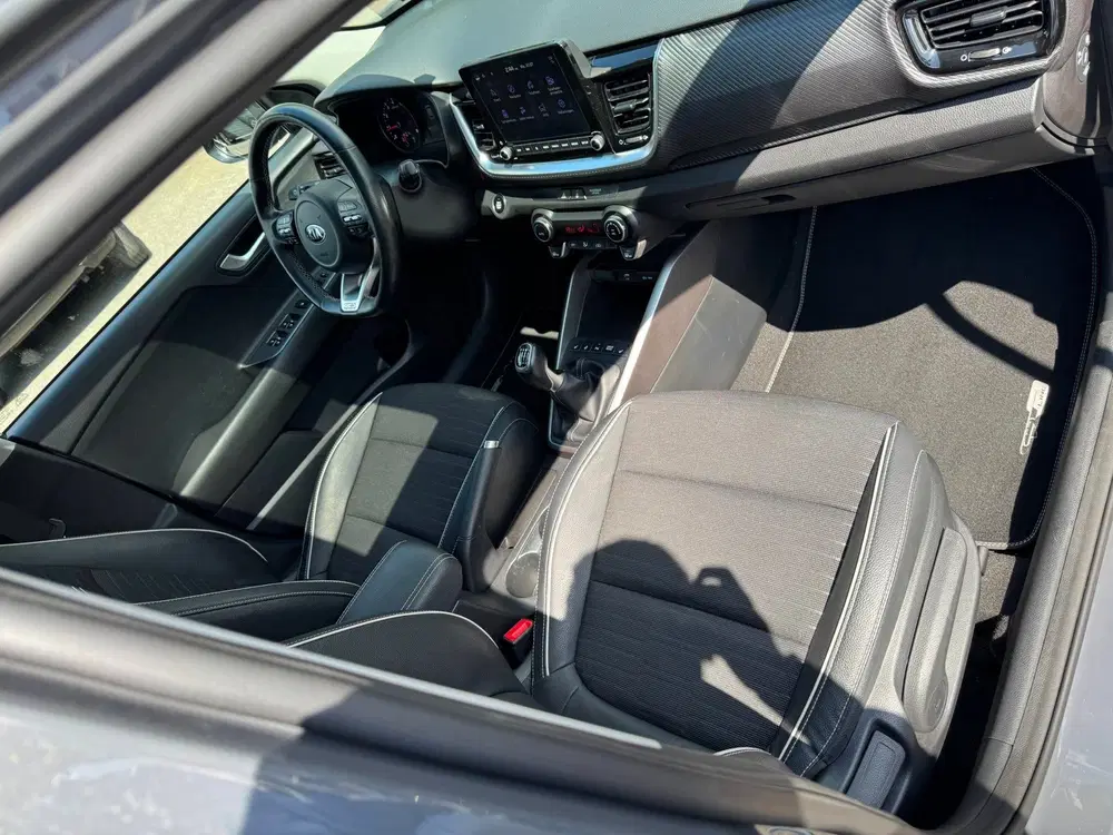 Kia Stonic 1.0 T-GDi MHEV GT-PlusLine uit 2021, foto 13