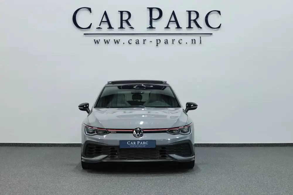 Volkswagen Golf 2.0 TSI GTI Clubsport 45 Jahre Edition 300+P uit 2021, foto 3