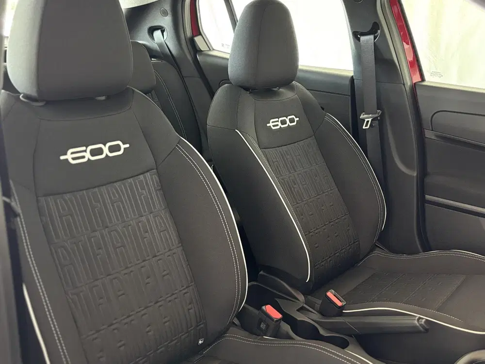 Fiat 600 1.2 Hybrid Urban uit 2026, foto 7