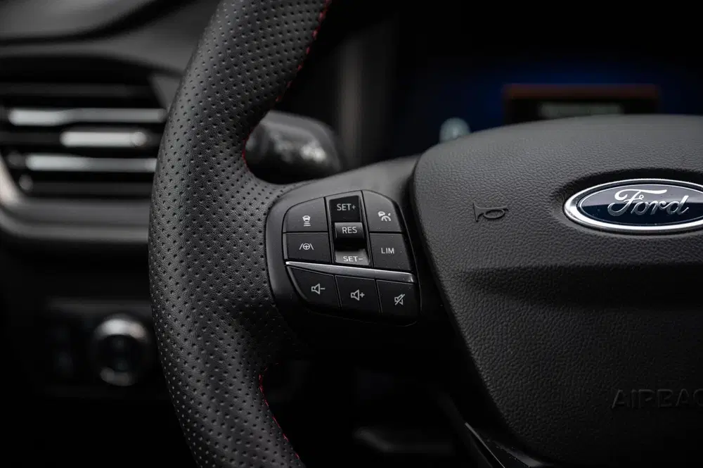 Ford Kuga 2.5 PHEV ST-Line X PANO TREKHAAK ADAPTIVE uit 2022, foto 17