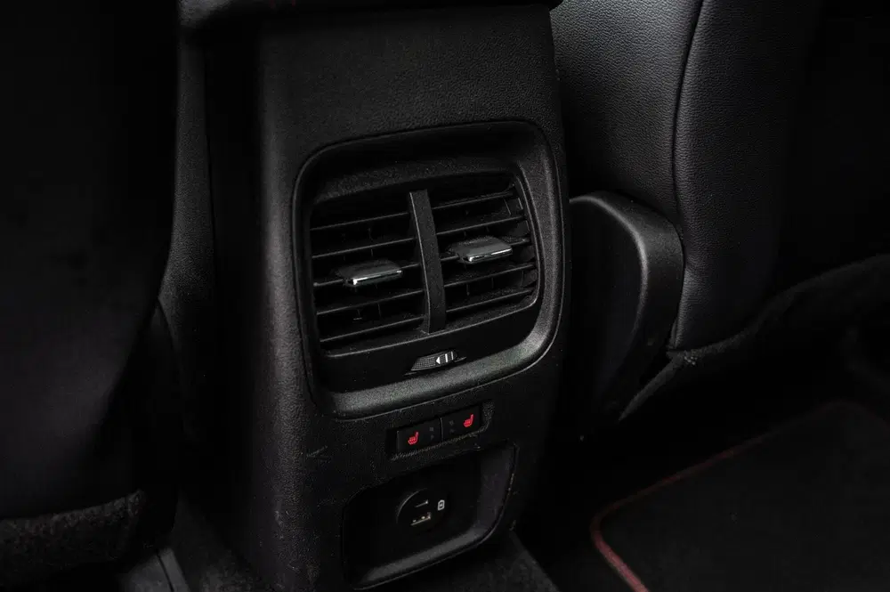 Ford Kuga 2.5 PHEV ST-Line X PANO TREKHAAK CRUISE HE uit 2022, foto 12