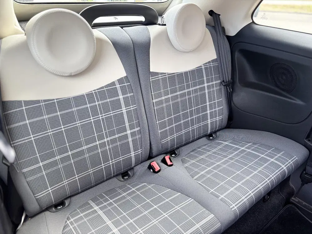 Fiat 500C 1.0 Hybrid Lounge uit 2020, foto 5