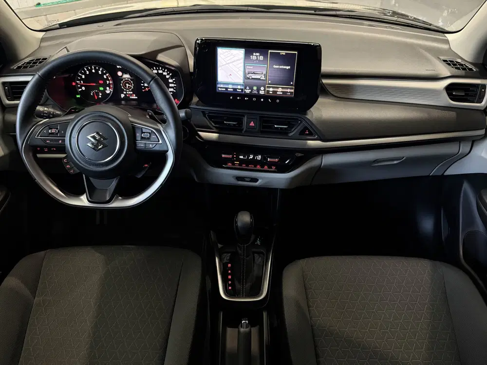 Suzuki Swift 1.2 Style Smart Hybrid uit 2024, foto 2